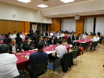 懇親会の様子