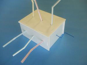 スチレンボード　プレス抜き加工